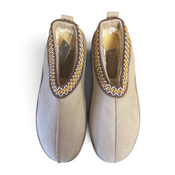 Embroidered Cuff Mule Slippers