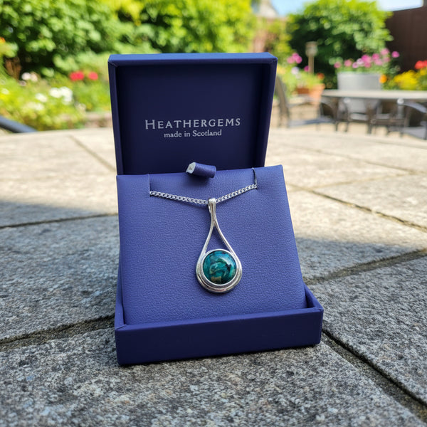 Heathergems Broan Short Pendant Necklace