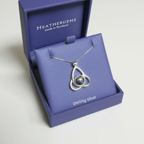 Heathergems Celtic Tripple Knot Silver Pendant SP424