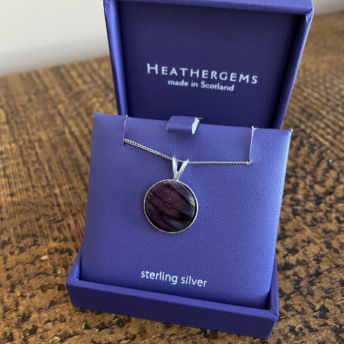Heathergems Silver Circle Pendant Necklace SP432 pur
