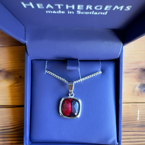 Heathergems Square Pendant Necklace HP-56 Red