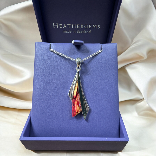 Heathergems  Sycamore Pendant red