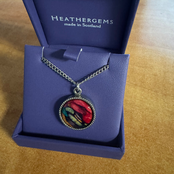 Heathergems Round Pewter Pendant Necklace CHP4
