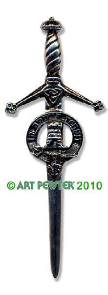 malcolm maccallum Clan Crest kilt PIn