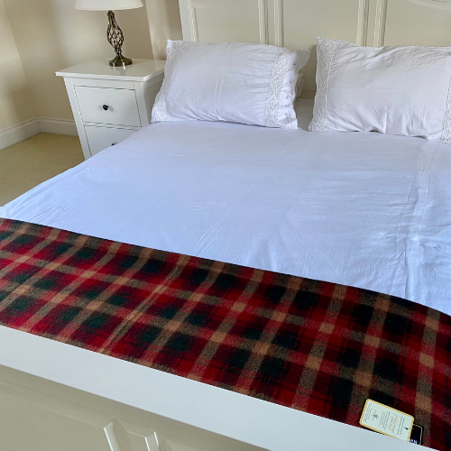 Maple Leaf  Tartan Knee Blanket