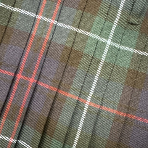 Mens Heavy Weight Wool Kilt in Heritage Tartan