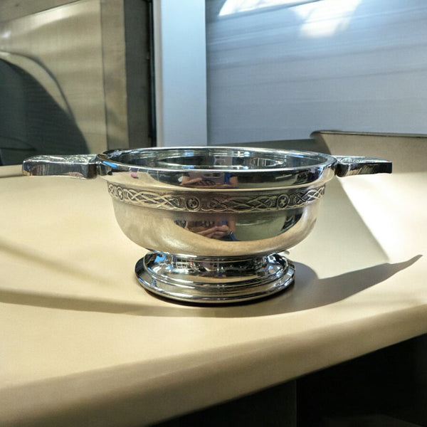 Quaich Pewter 4 thistles.j