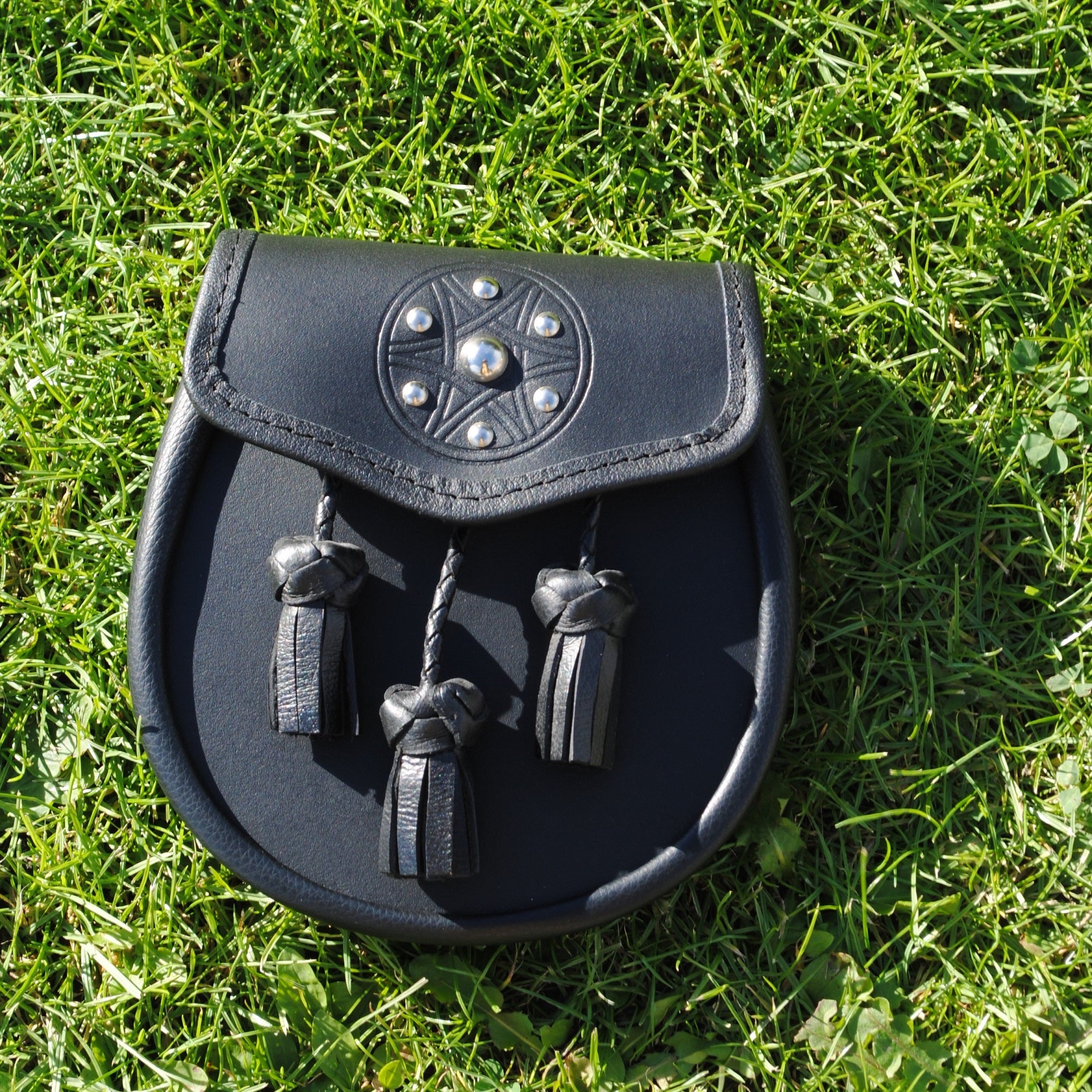 Embossed Studded Black Day Wear Sporran with Genuine Leather by Gleann Righ