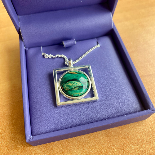 Heathergems Open Square Pendant Necklace Green