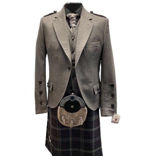 Hire_Outfits_Black_Warrior Kilt
